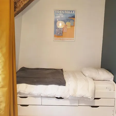 Les Roches Noires - Terrasse Vue Trouville-sur-Mer