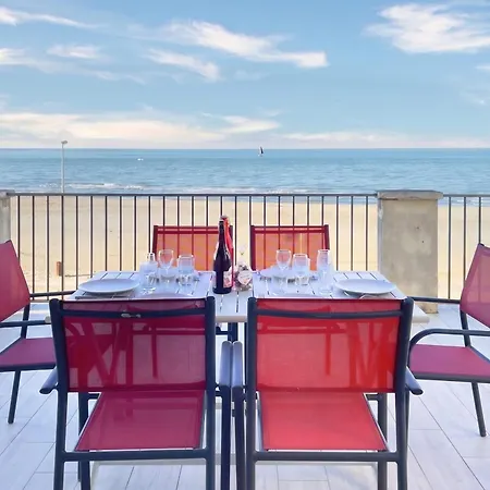 Les Roches Noires - Terrasse Vue Trouville-sur-Mer