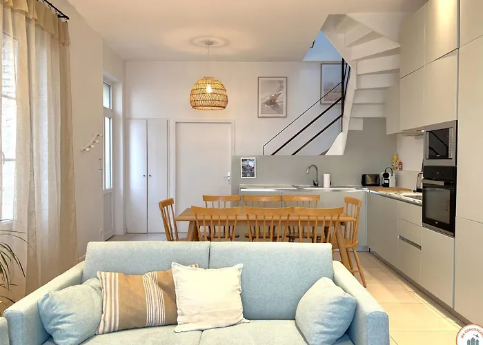 Les Roches Noires - Terrasse Vue * Trouville-sur-Mer